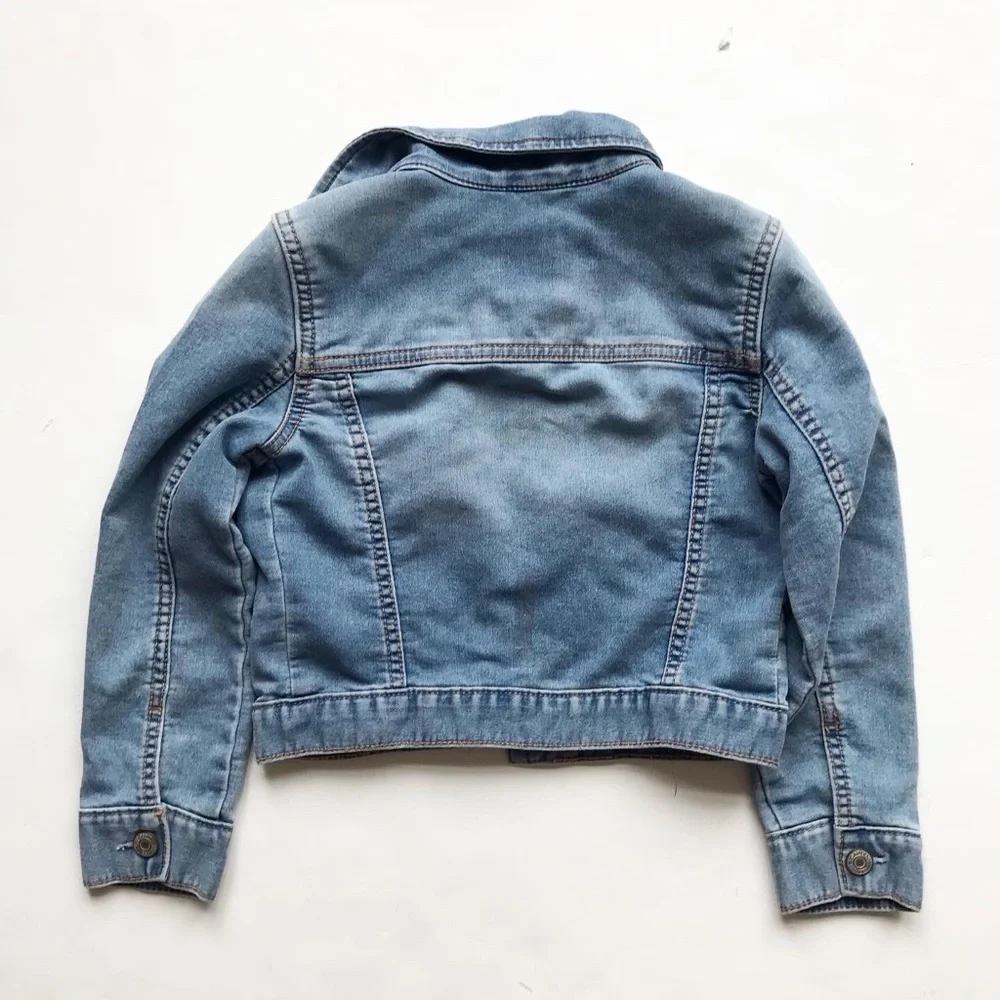 Gapkids medium wash soft denim jacket VGUC - sticker S(6-7Y)
